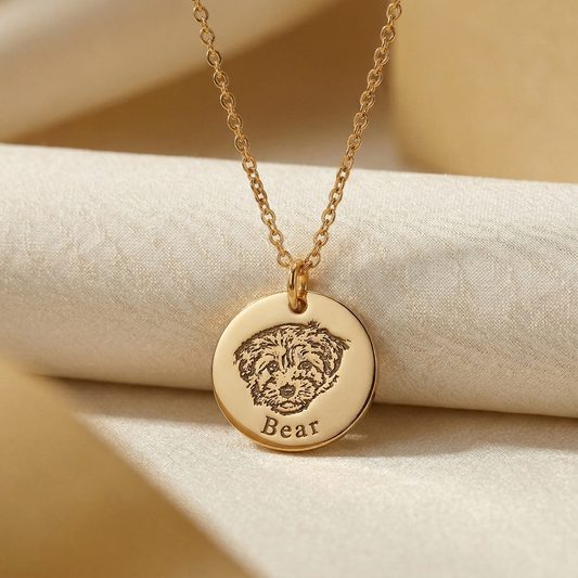 Collier Portrait — Lui, toujours contre votre cœur